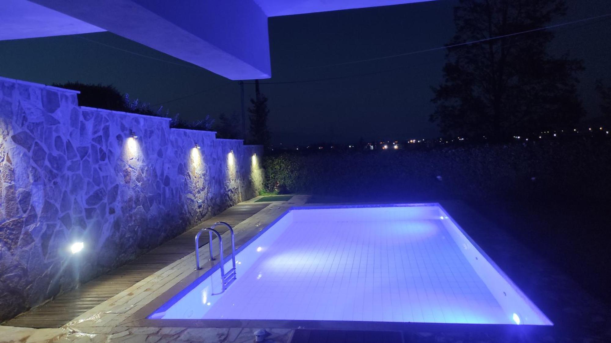 Apartment With Private Pool Kiáton Exteriér fotografie