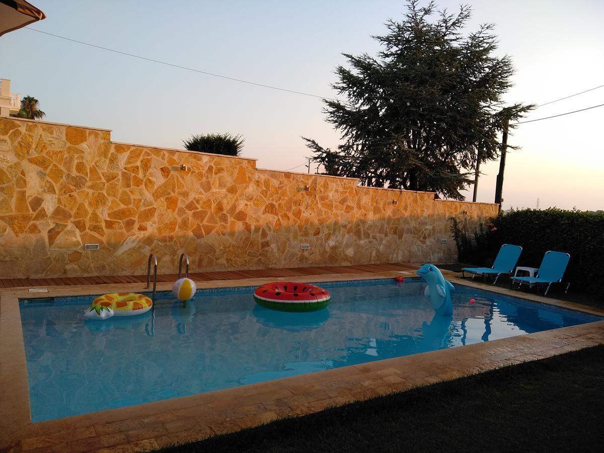 Apartment With Private Pool Kiáton Exteriér fotografie