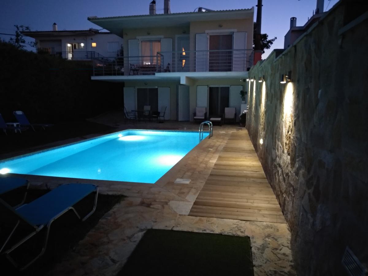 Apartment With Private Pool Kiáton Exteriér fotografie
